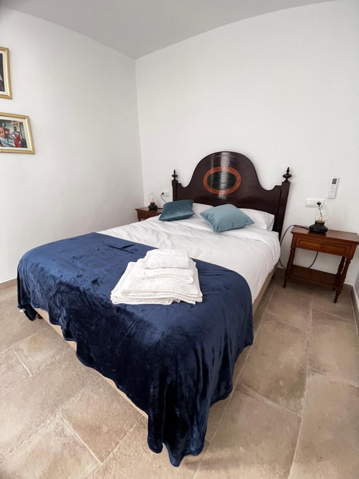 Shanti'S Andalusian Rooms มาลากา ภายนอก รูปภาพ