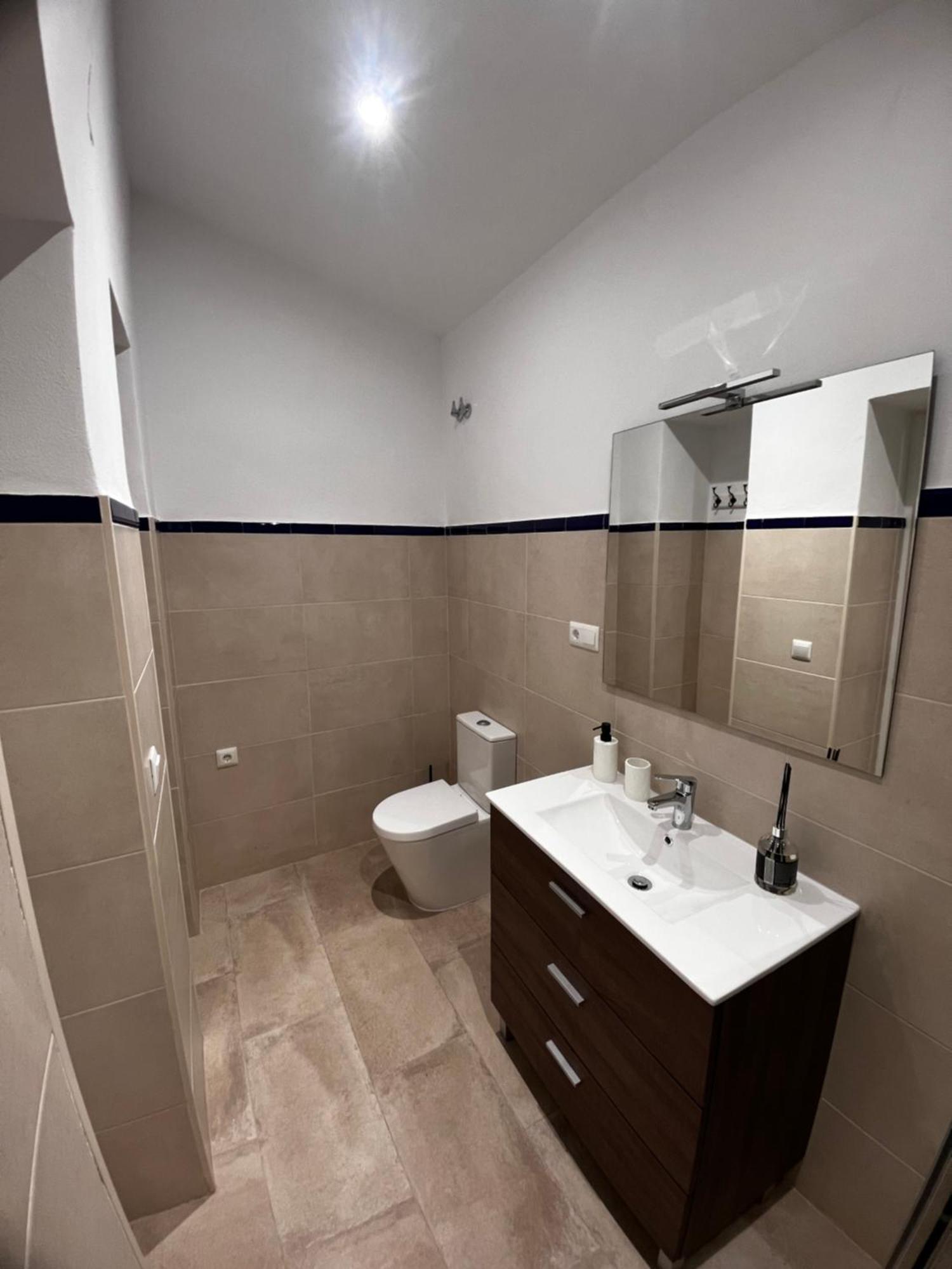 Shanti'S Andalusian Rooms มาลากา ภายนอก รูปภาพ