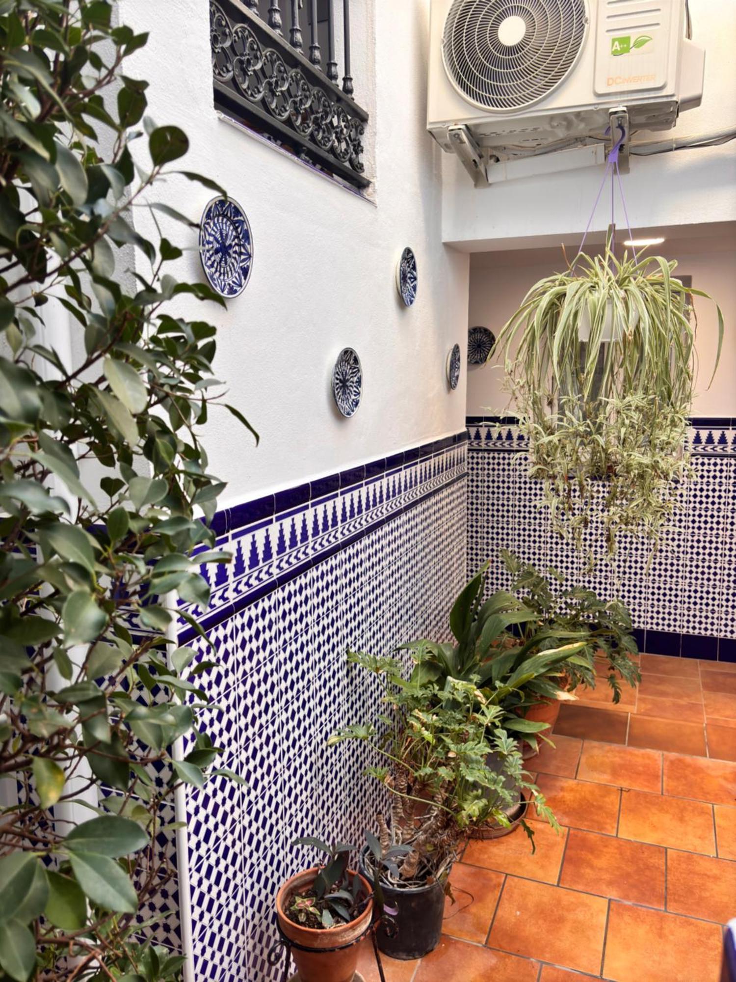 Shanti'S Andalusian Rooms มาลากา ภายนอก รูปภาพ