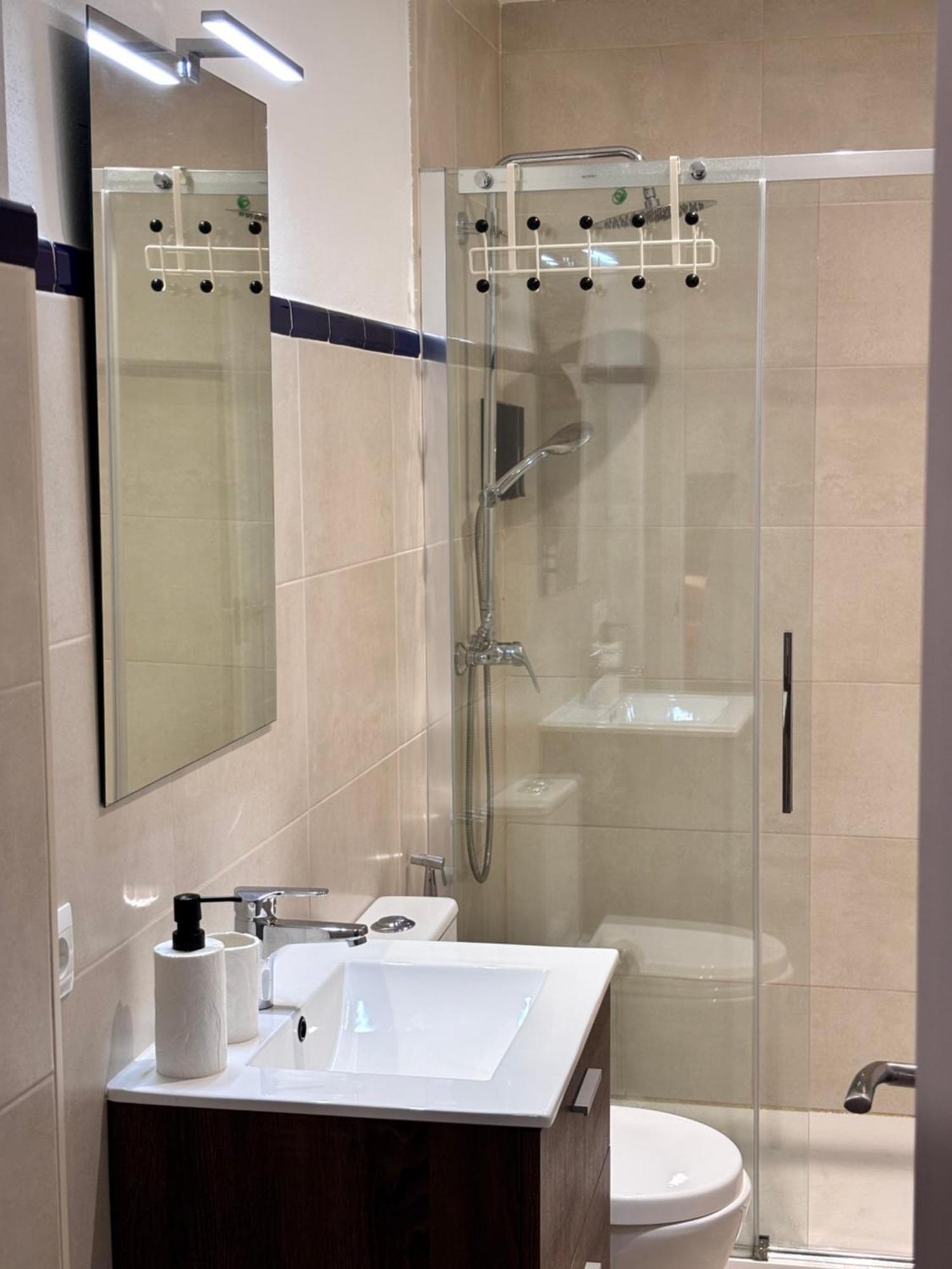 Shanti'S Andalusian Rooms มาลากา ภายนอก รูปภาพ